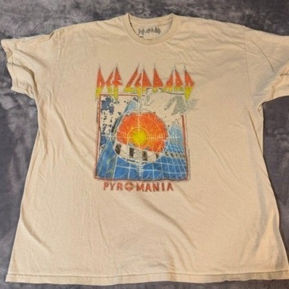 Def Leppard‎ Pyromania Rock Til We Drop Tour 83 Tan Graphic Tee Mens 2XL